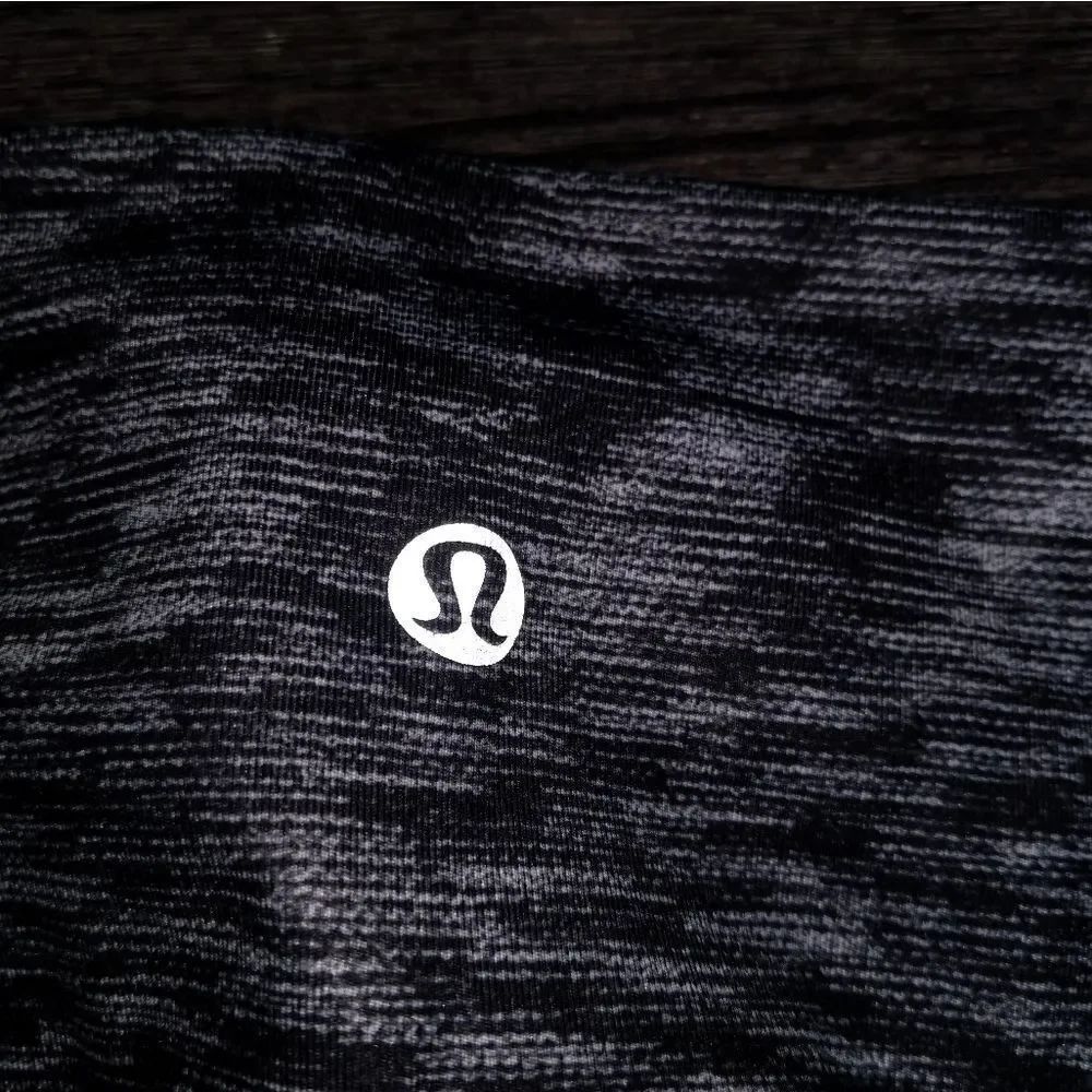 Lululemon Drop It Like It's Hot Crop Dramatic Stat - Picture 6 of 7
